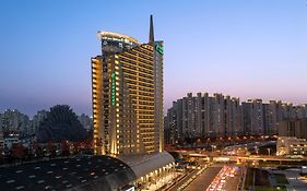 Holiday Inn Shanghai Jing'An
